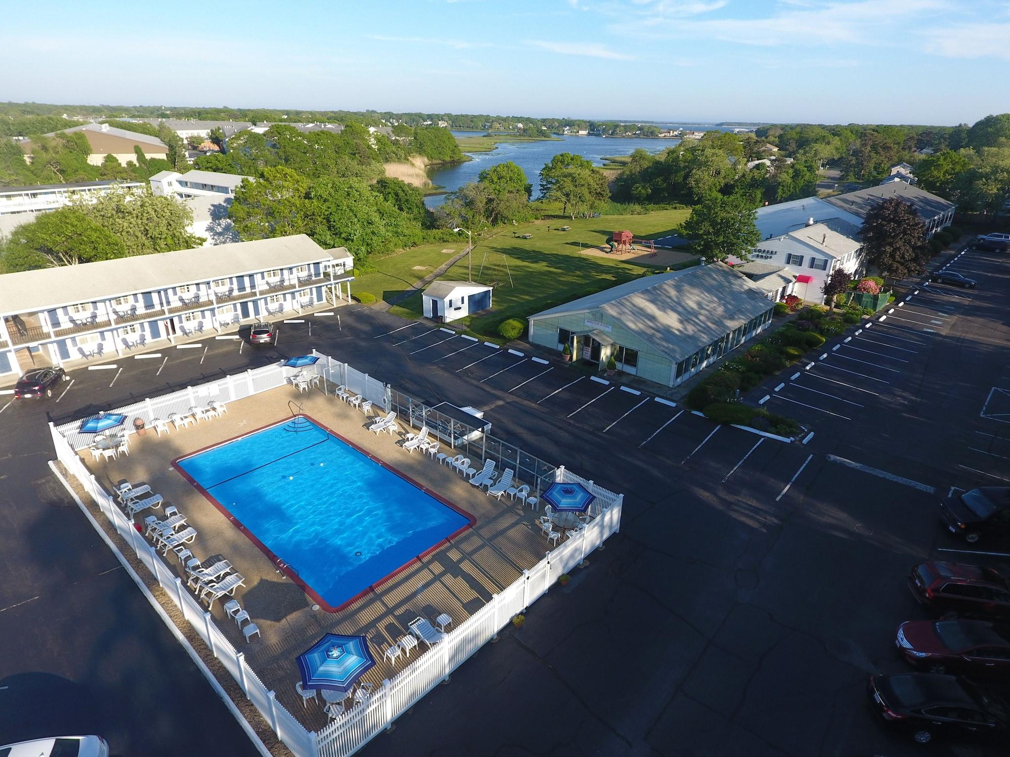 The Tidewater Inn - Cape Cod West Yarmouth Exterior photo